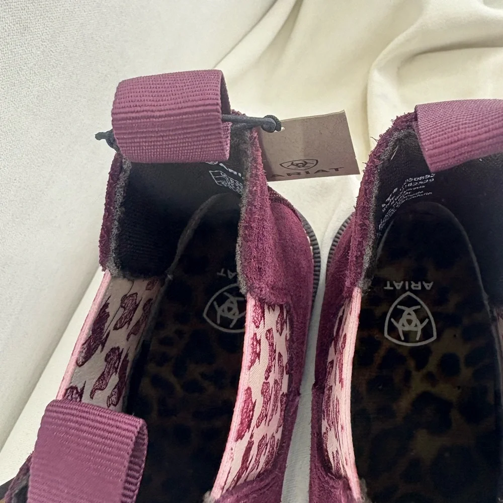 Ariat Womens FatBoy Suede Ankle Boots with Chicken Pattern NIB - Picture 5 of 9